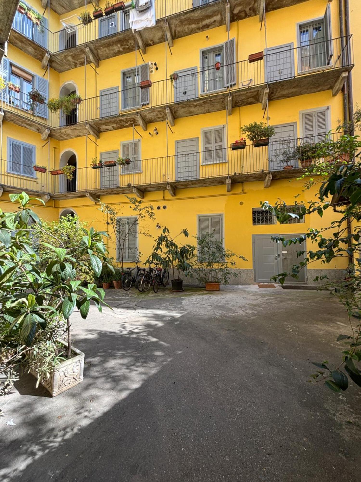 La Vecchia Milano-Les Nubles Vannucci - Il Ballatoio E Il Cortile Экстерьер фото