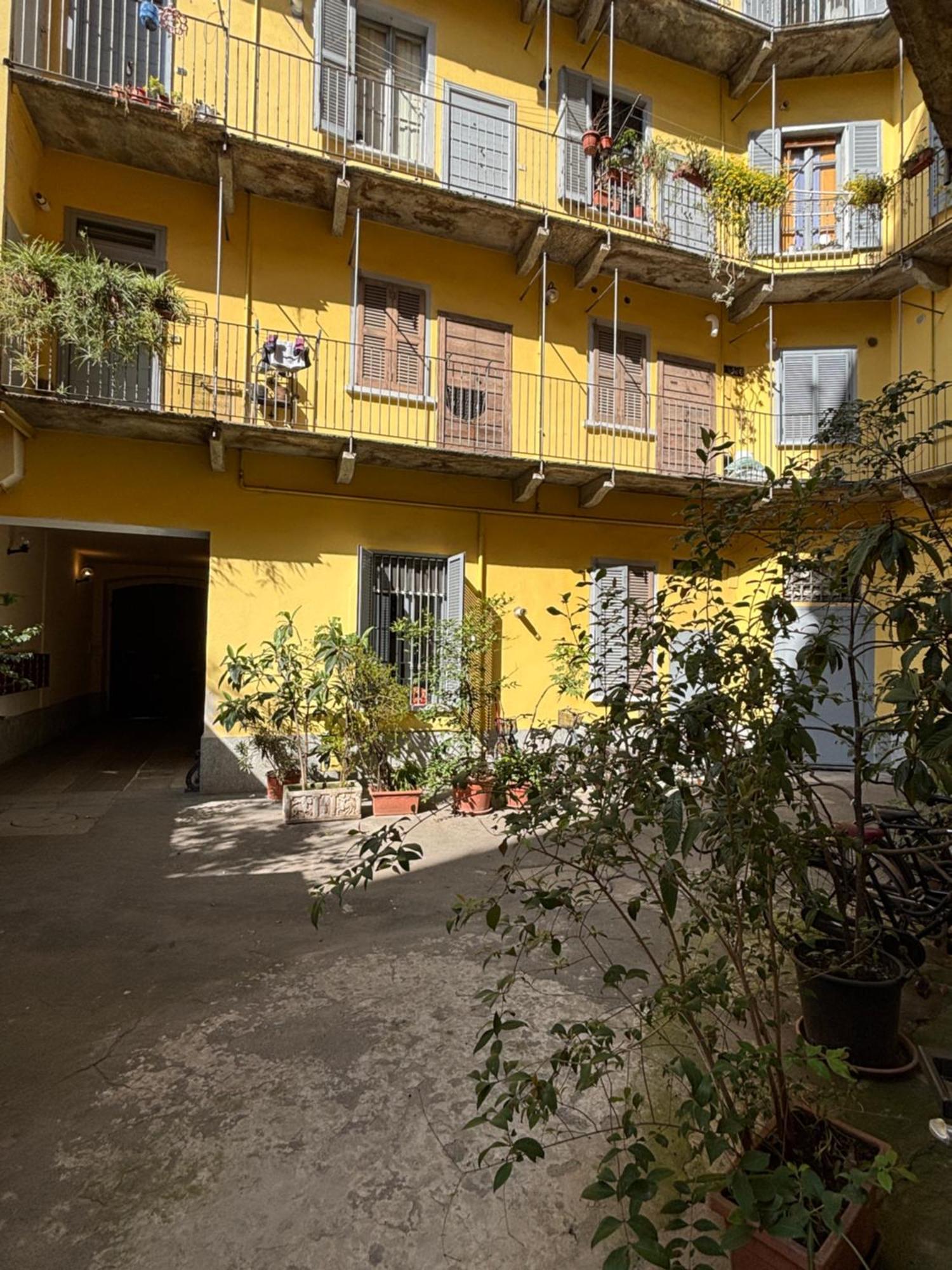 La Vecchia Milano-Les Nubles Vannucci - Il Ballatoio E Il Cortile Экстерьер фото